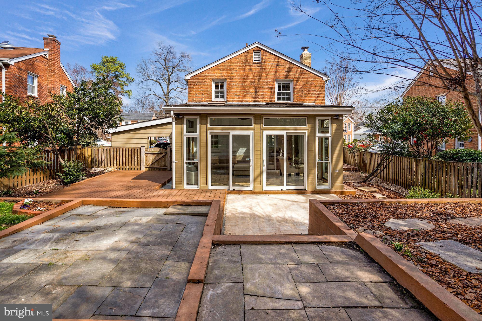 COLUMBIA FOREST - Residential