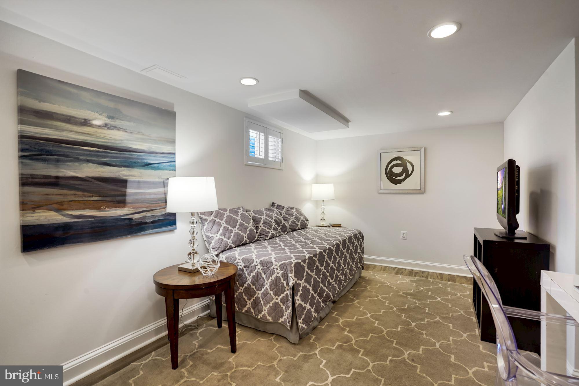 COLUMBIA FOREST - Residential