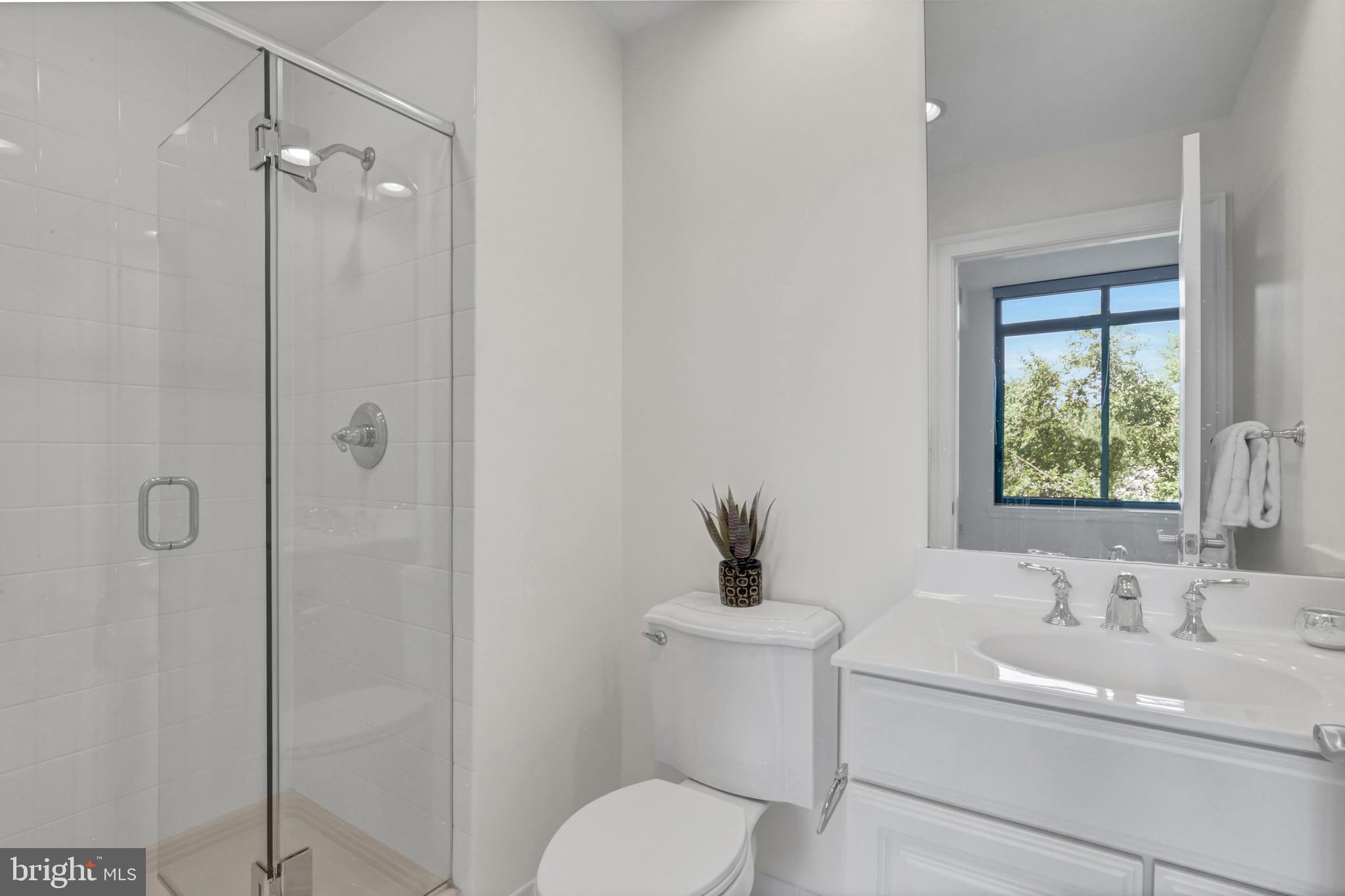 MONROE - Residential Lease