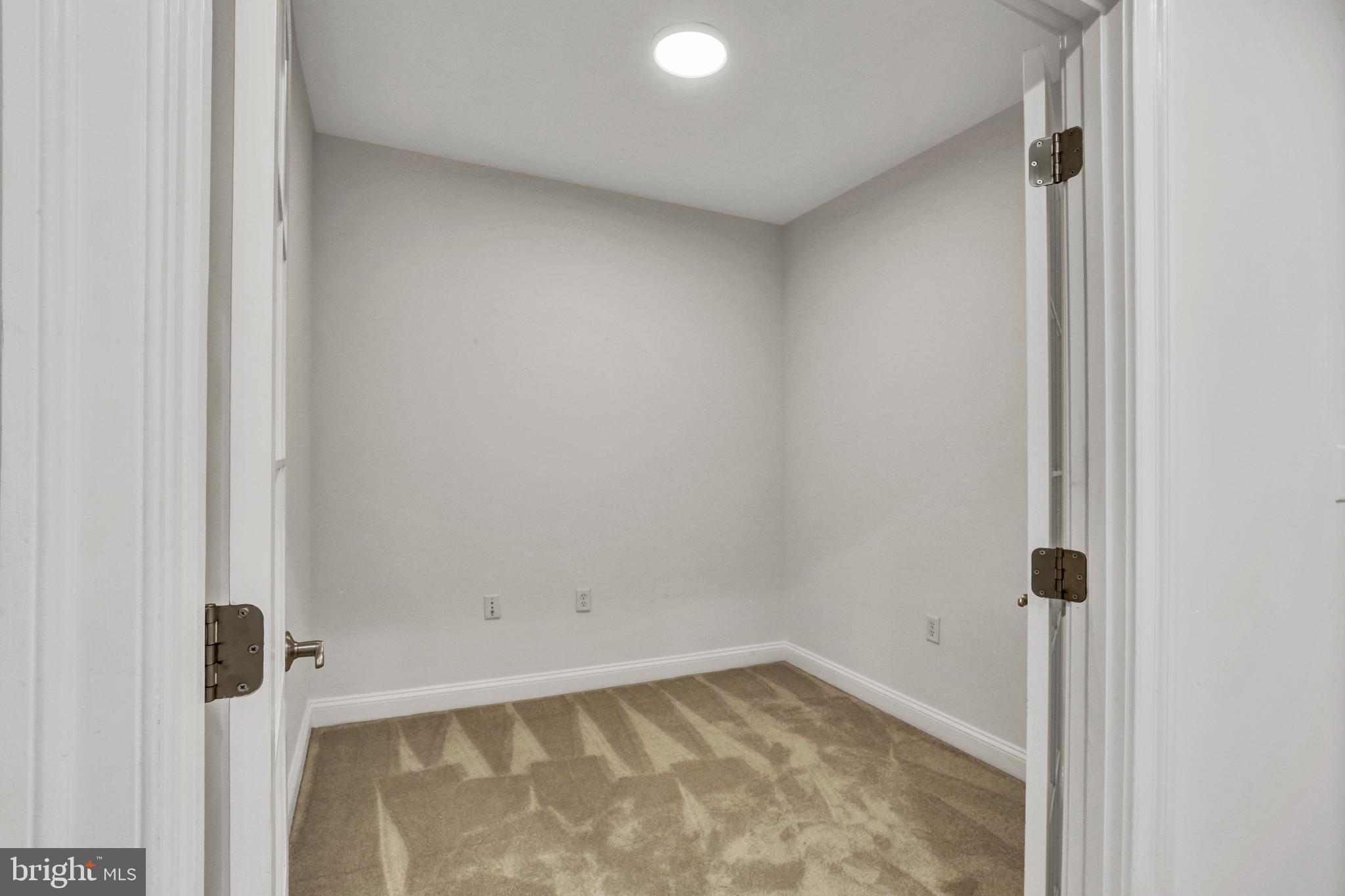 MONROE - Residential Lease