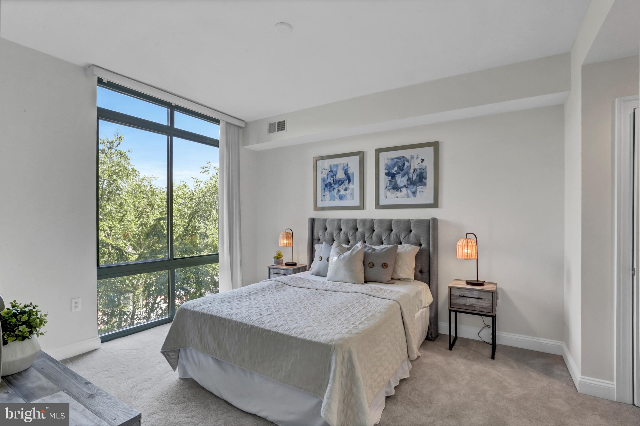 MONROE - Residential Lease