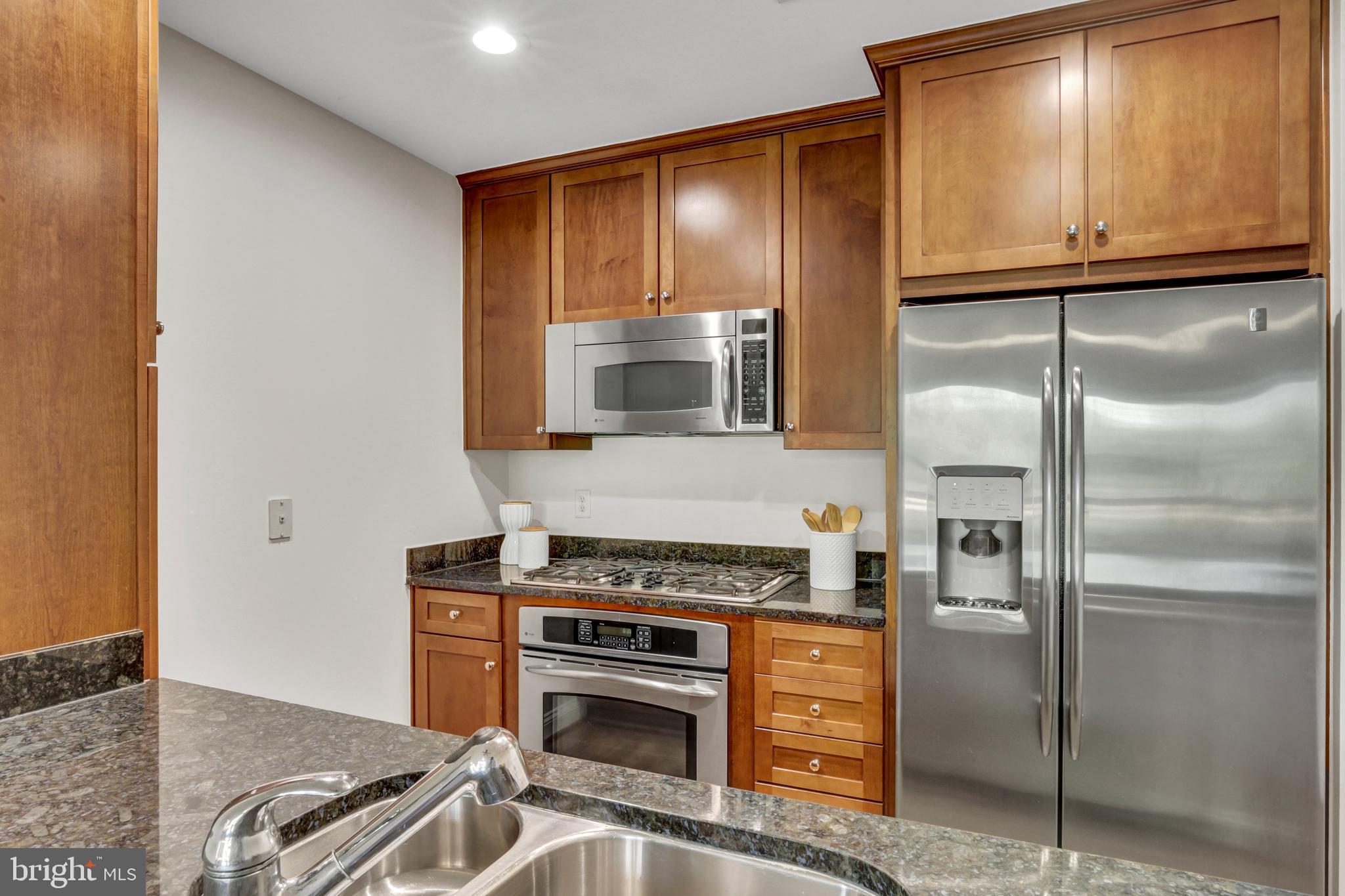 MONROE - Residential Lease