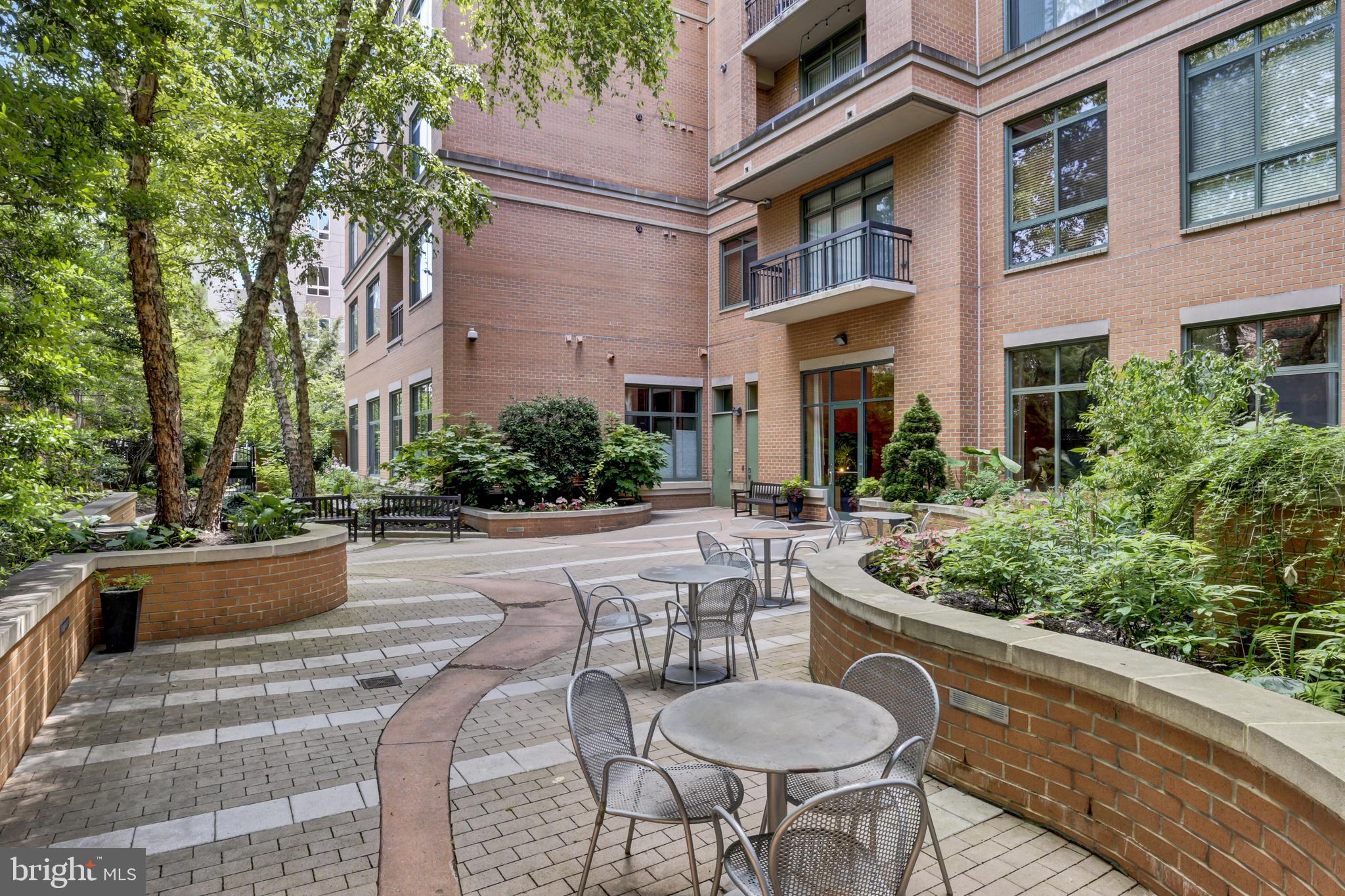 MONROE - Residential Lease