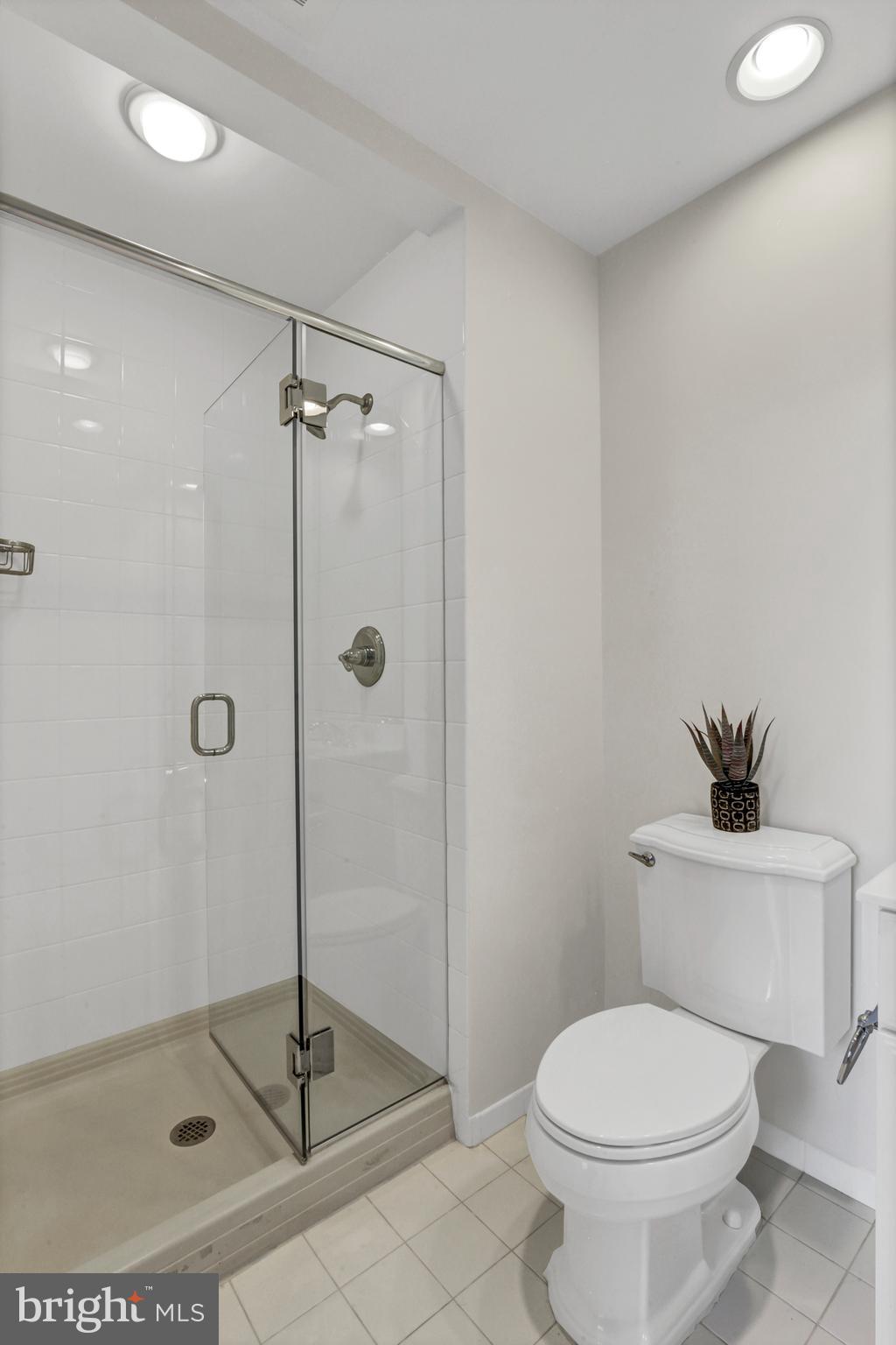 MONROE - Residential Lease