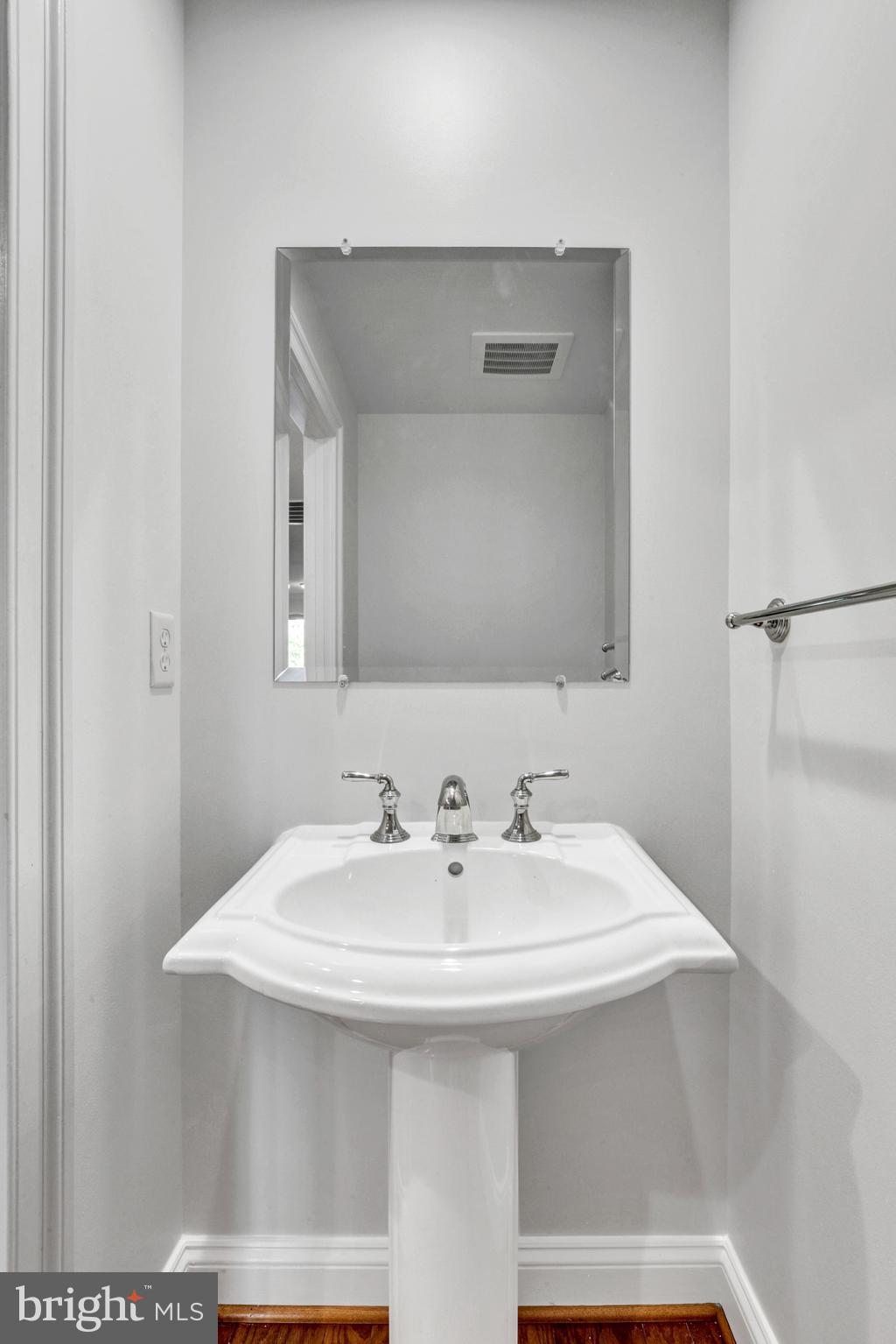 MONROE - Residential Lease