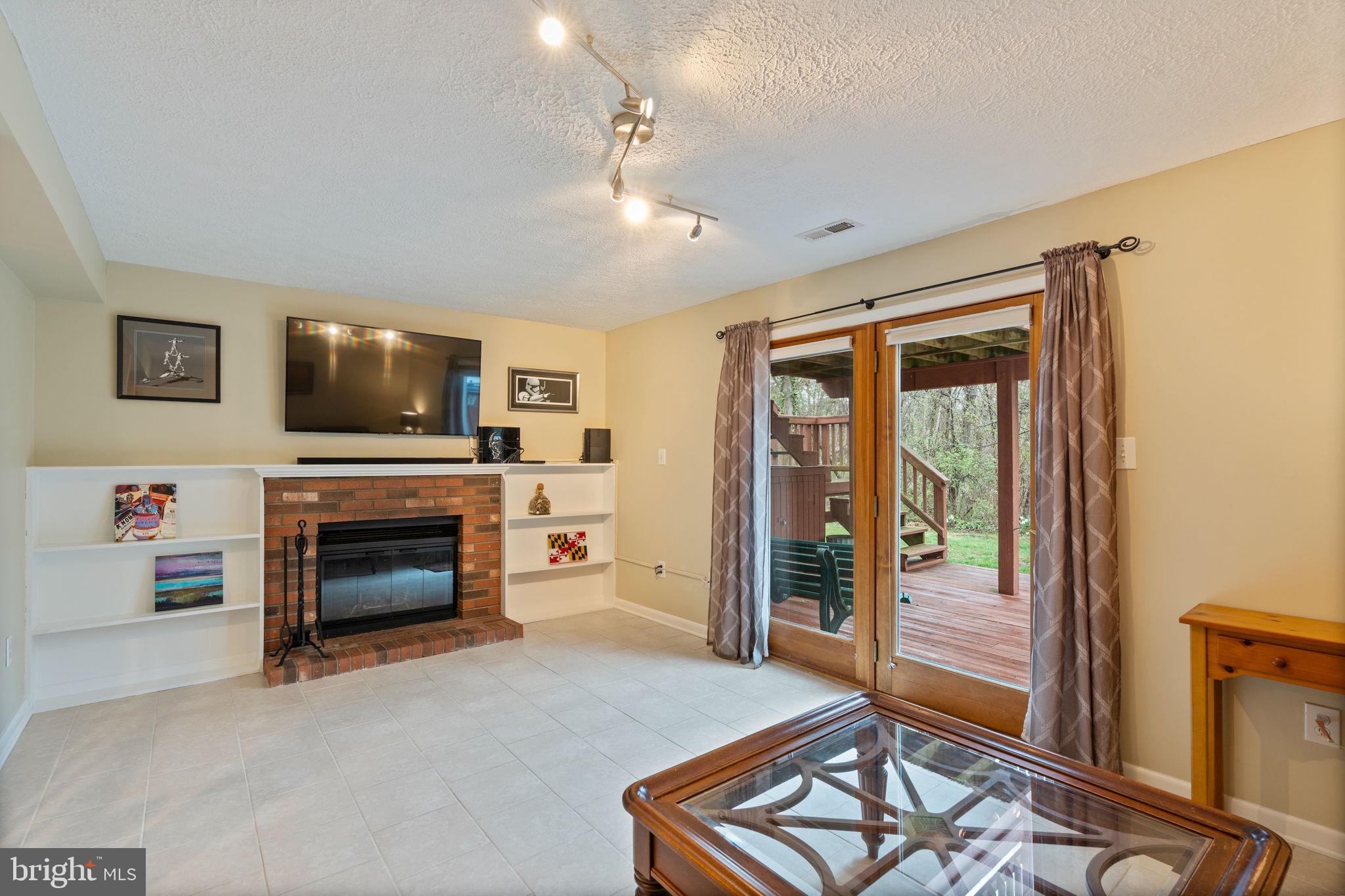 CEDAR ACRES - Residential