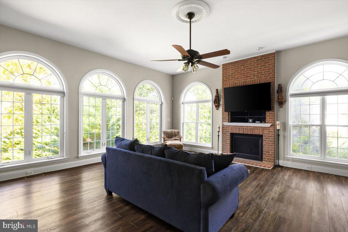 MEADOW BRANCH SOUTH - Residential