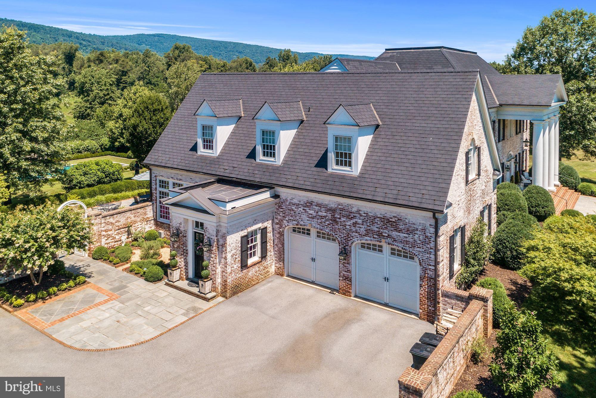 GREYSTONE - Residential