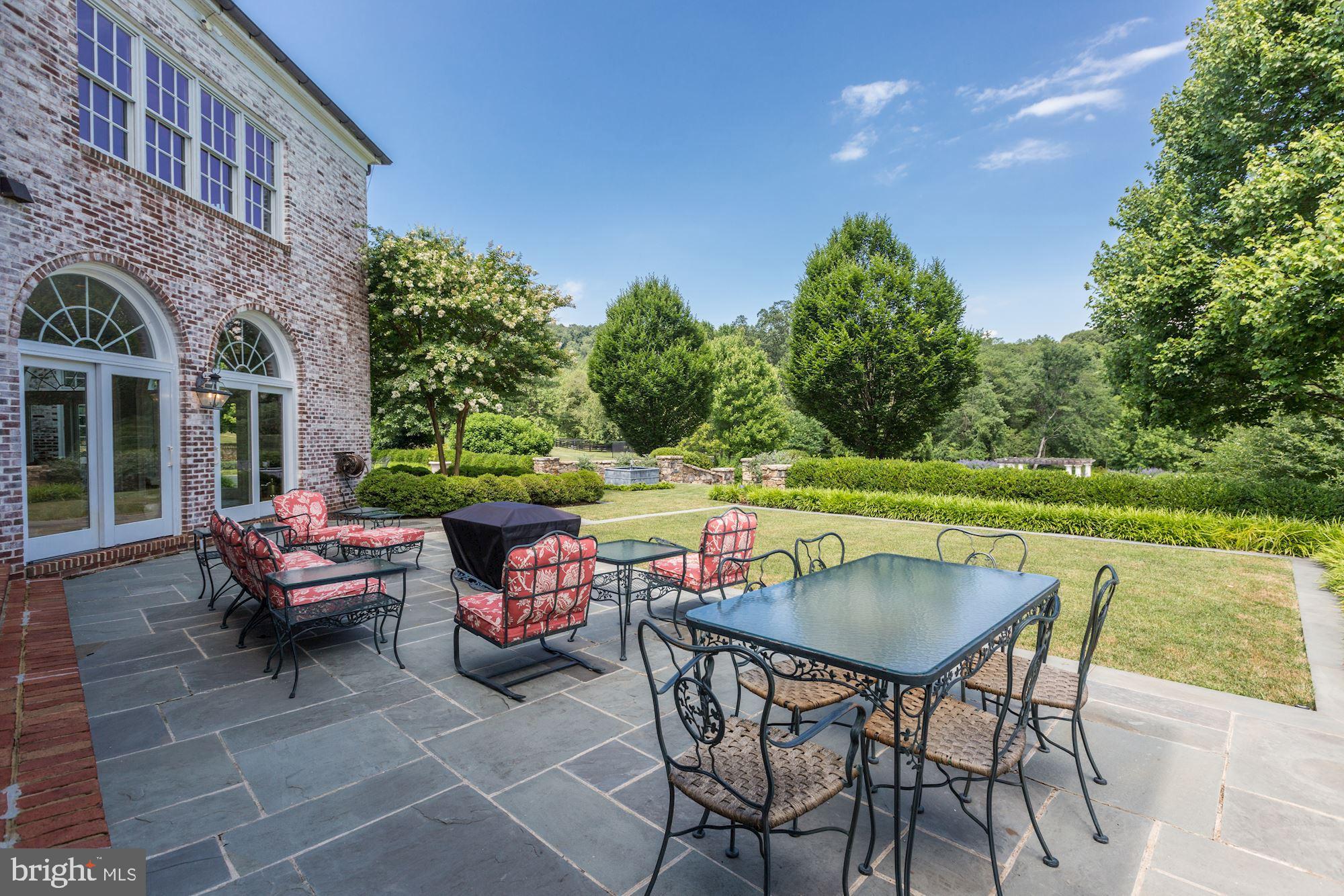 GREYSTONE - Residential