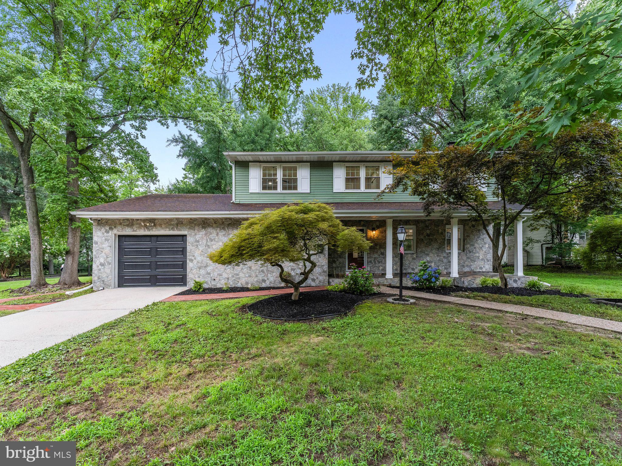 108 KINGSWOOD CT