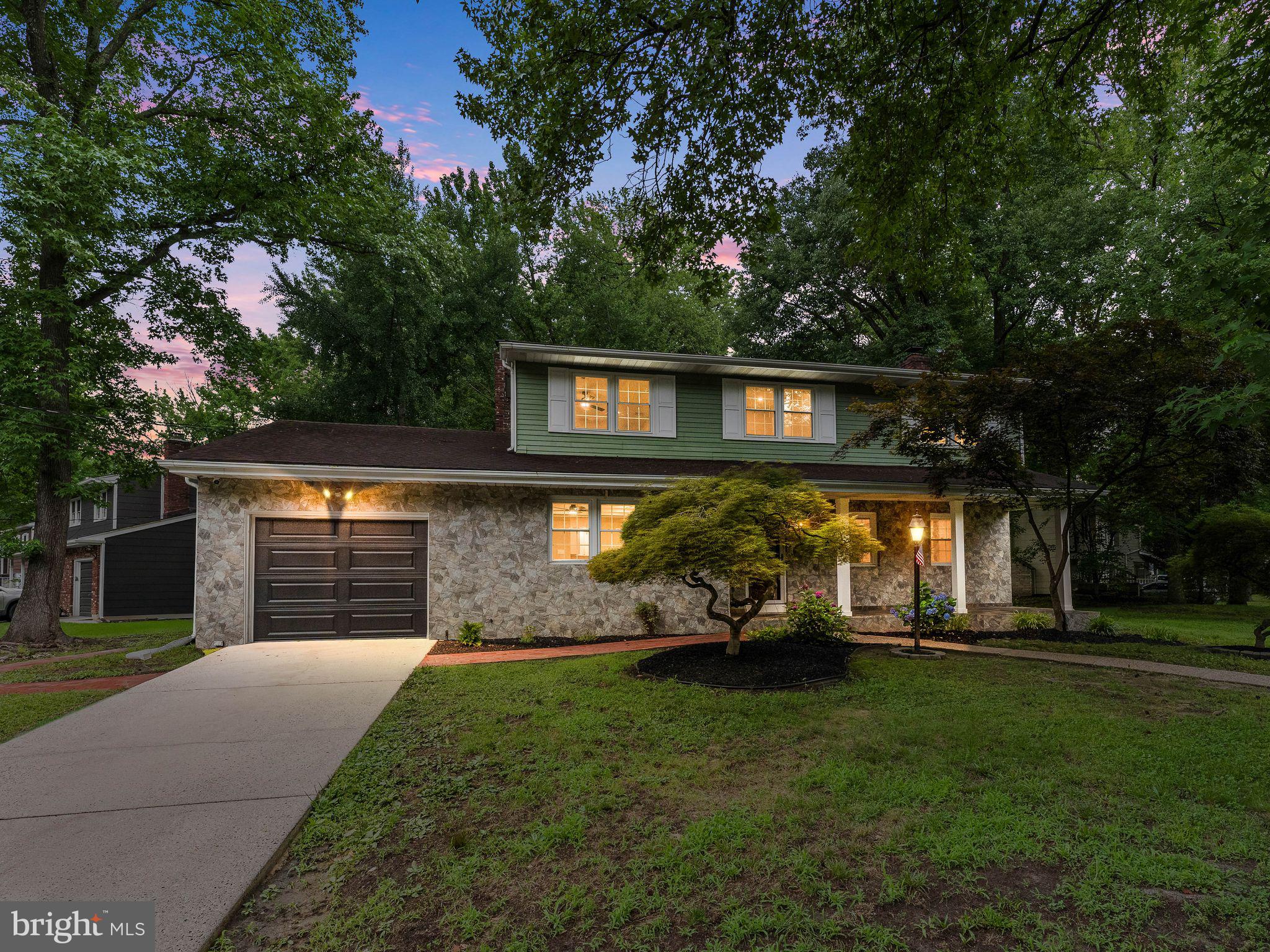 108 KINGSWOOD CT