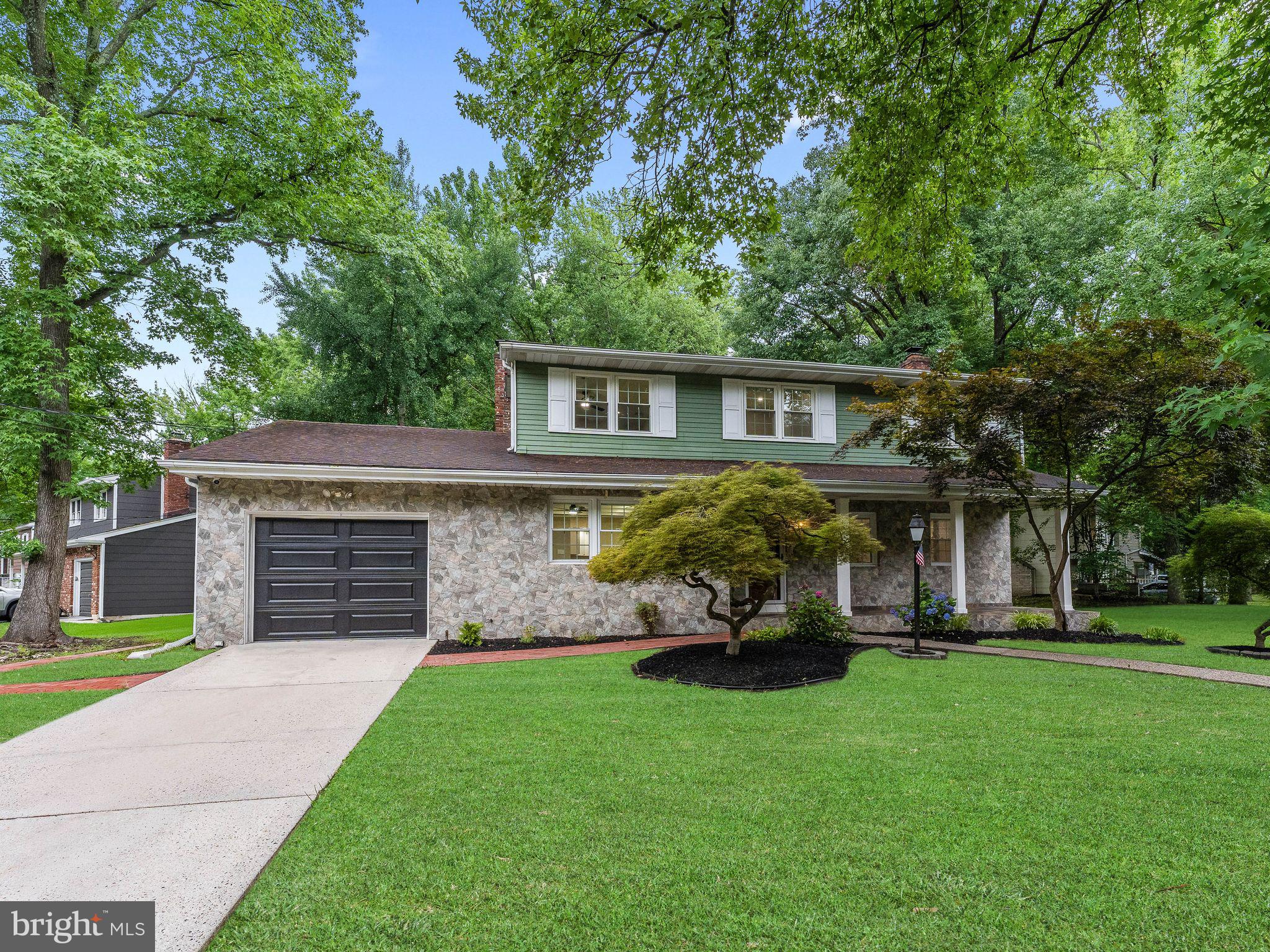 108 KINGSWOOD CT