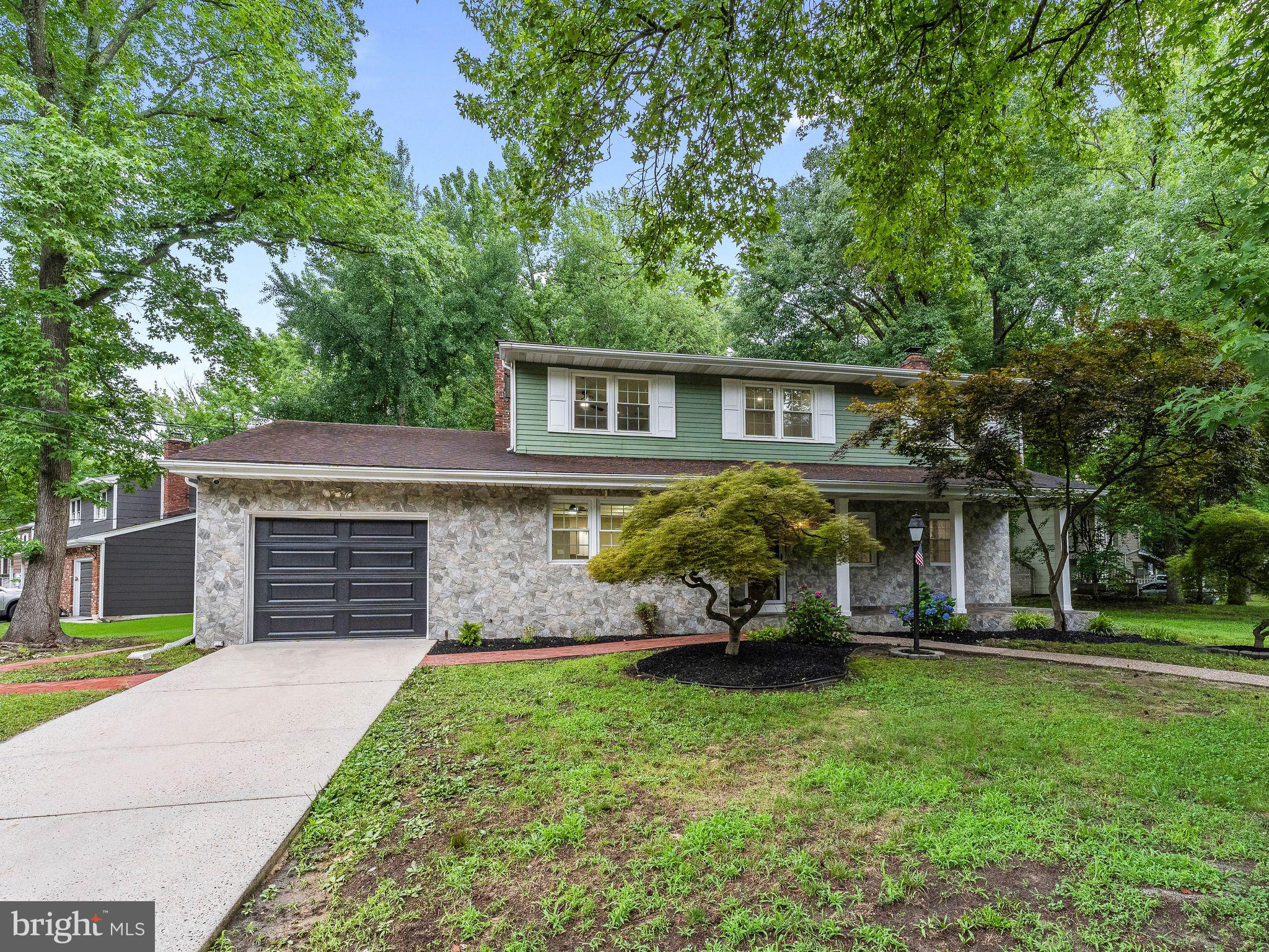 108 KINGSWOOD CT
