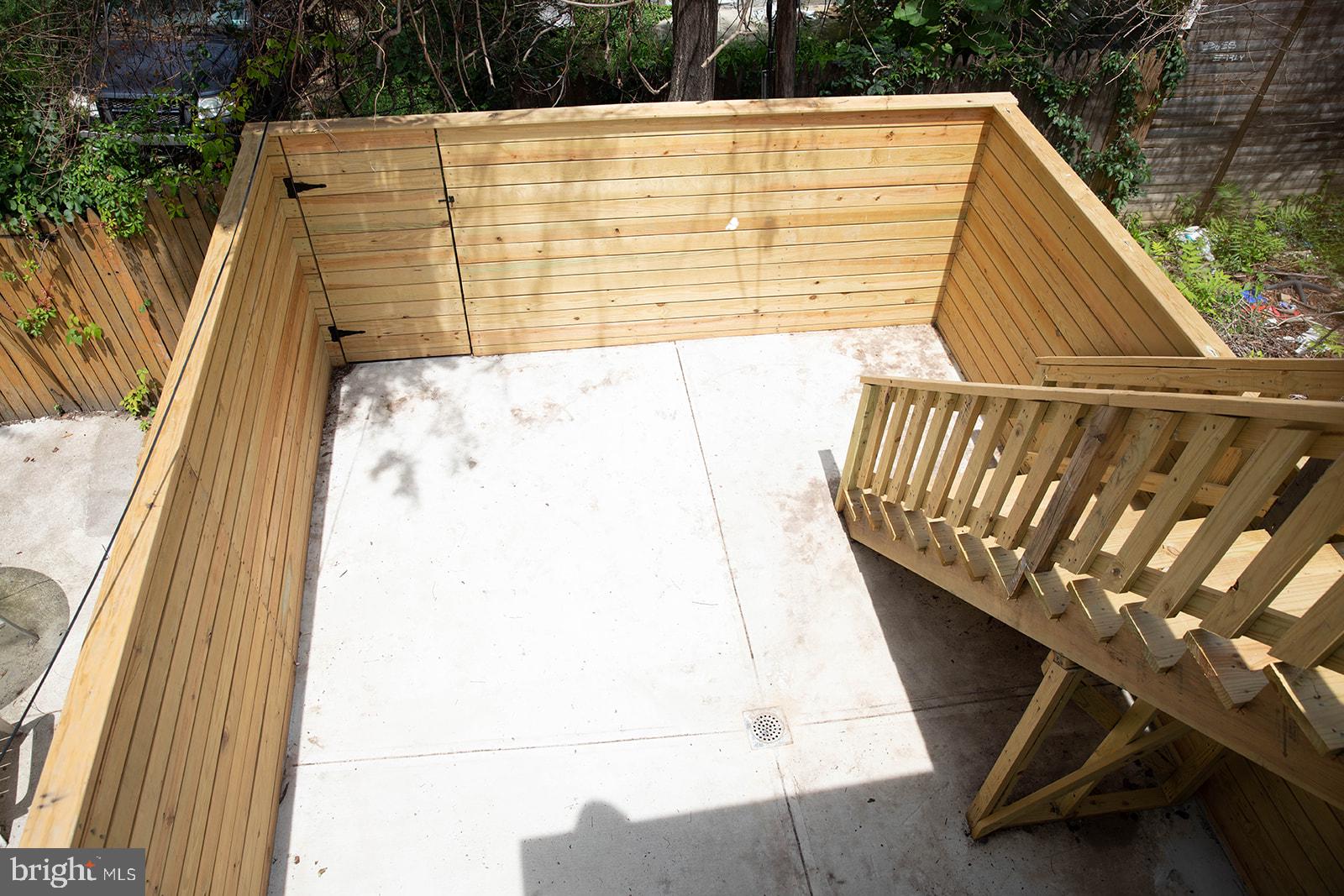 TEMPLE UNIVERSITY - Residential Lease