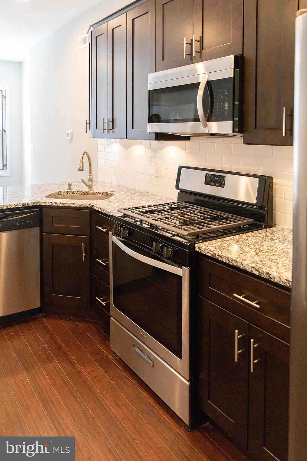 TEMPLE UNIVERSITY - Residential Lease