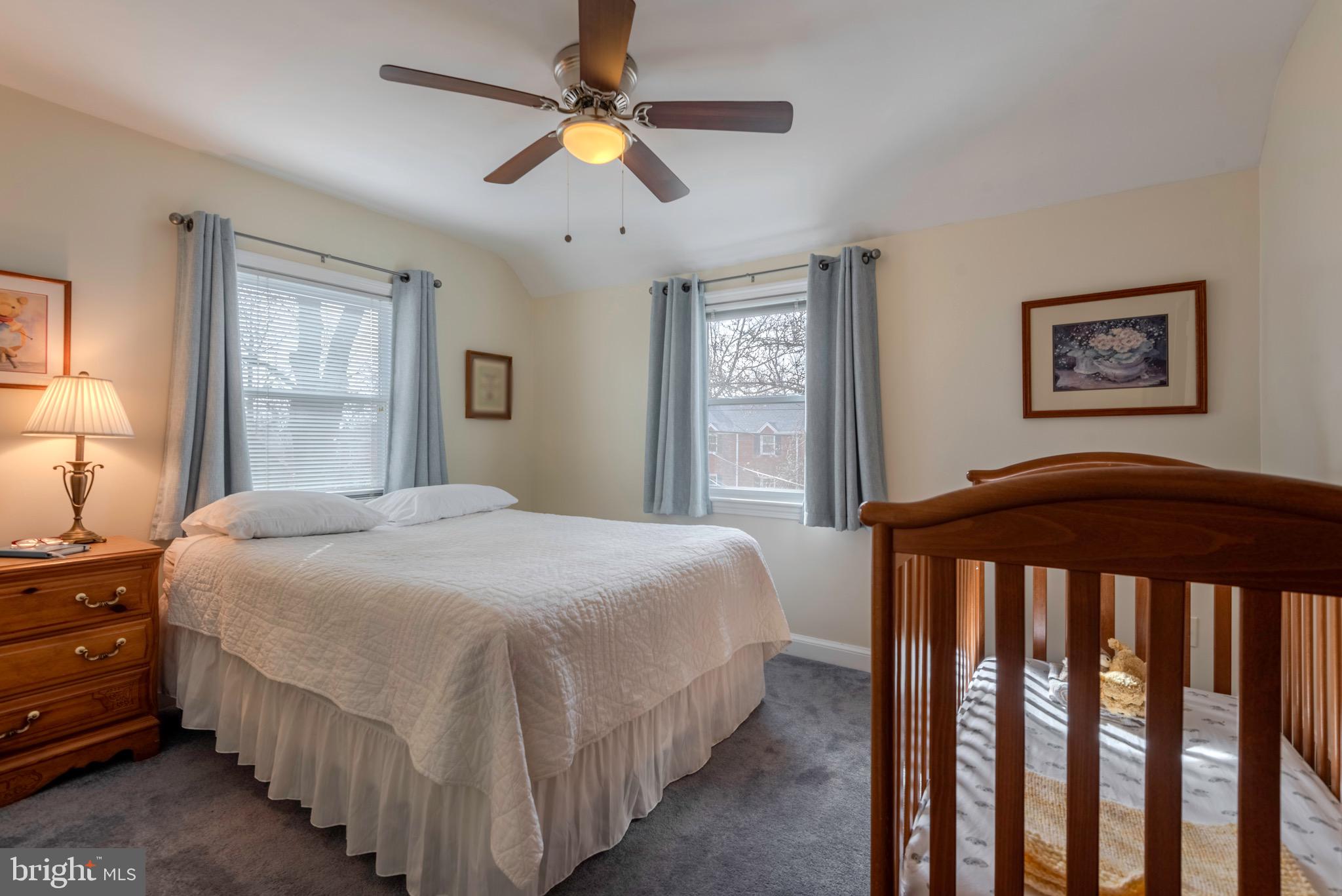 OAK SPRINGS - Residential