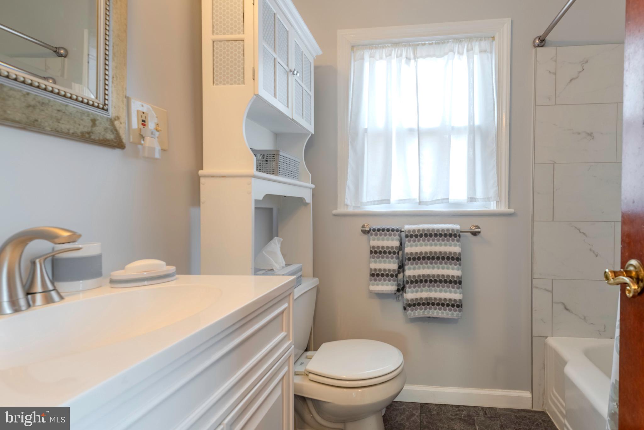 OAK SPRINGS - Residential