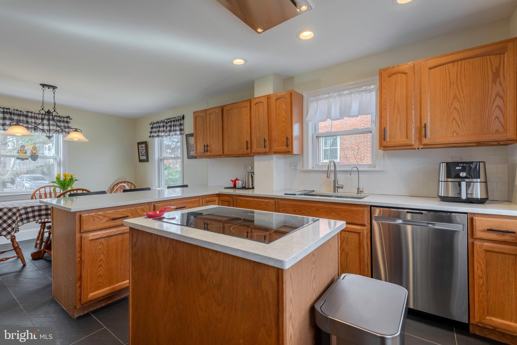 OAK SPRINGS - Residential