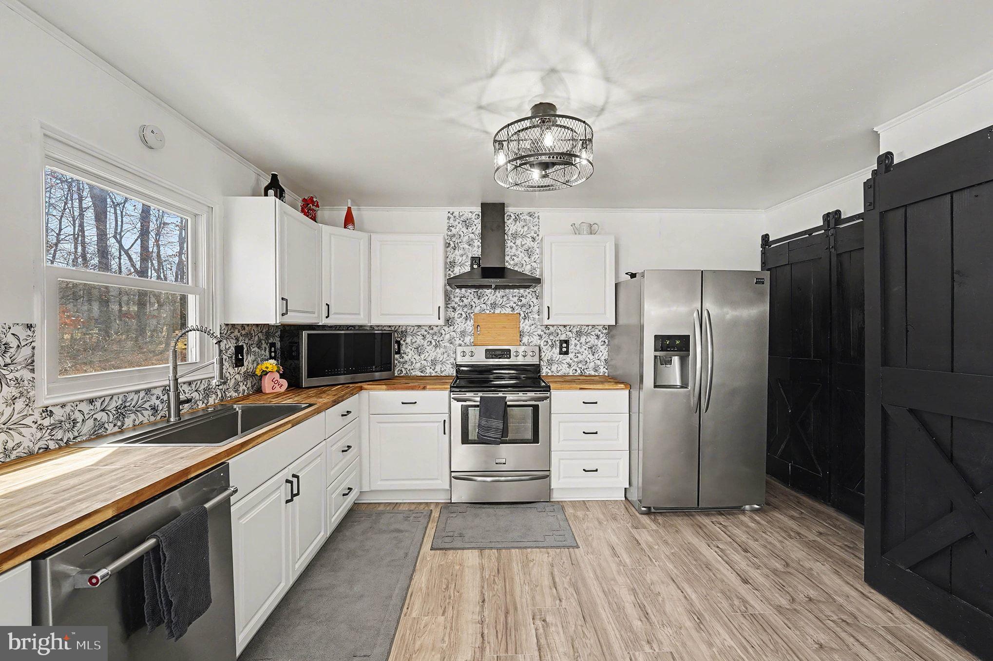 LAKE OF THE WOODS - Residential