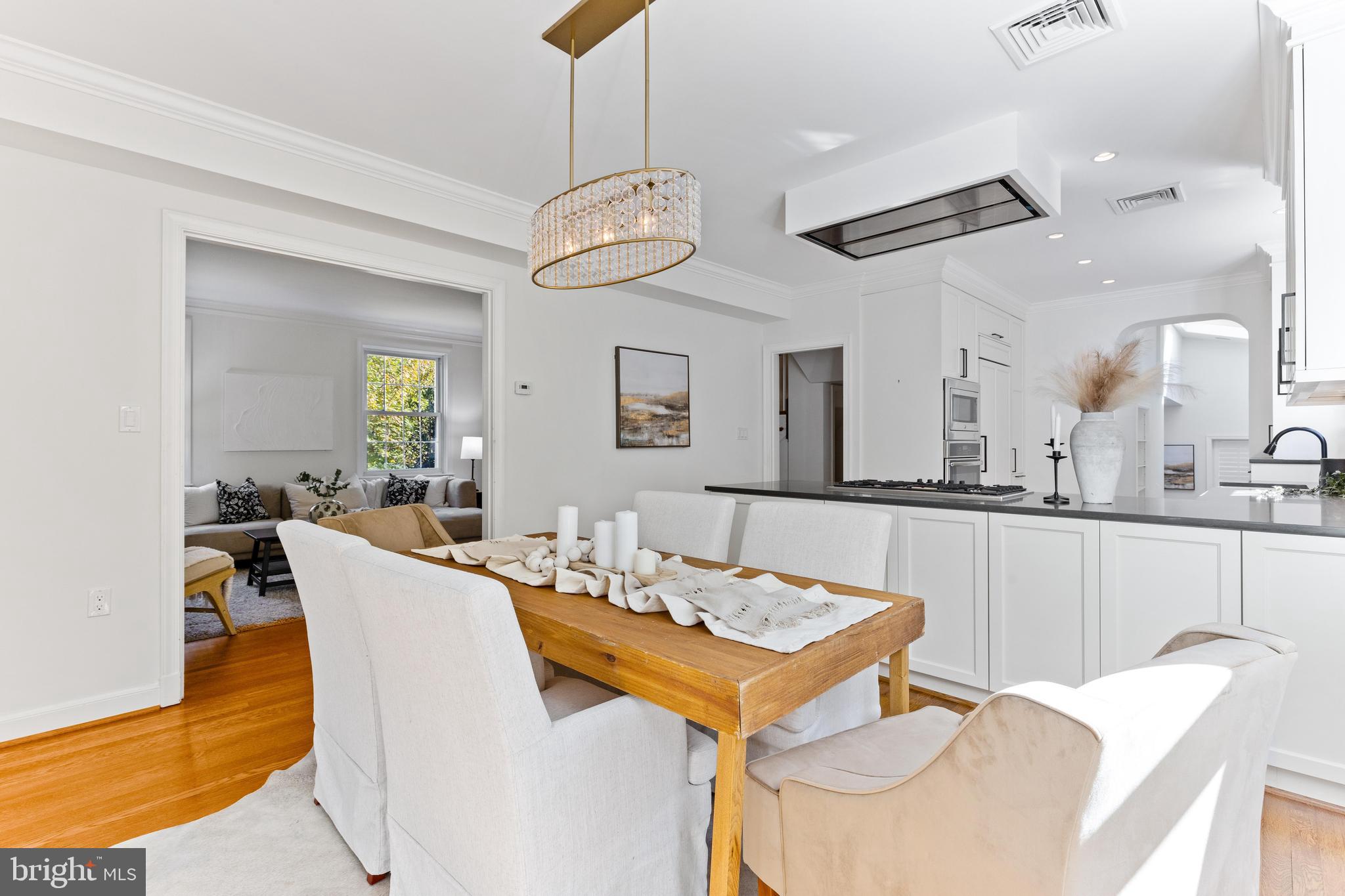 CHEVY CHASE - Residential