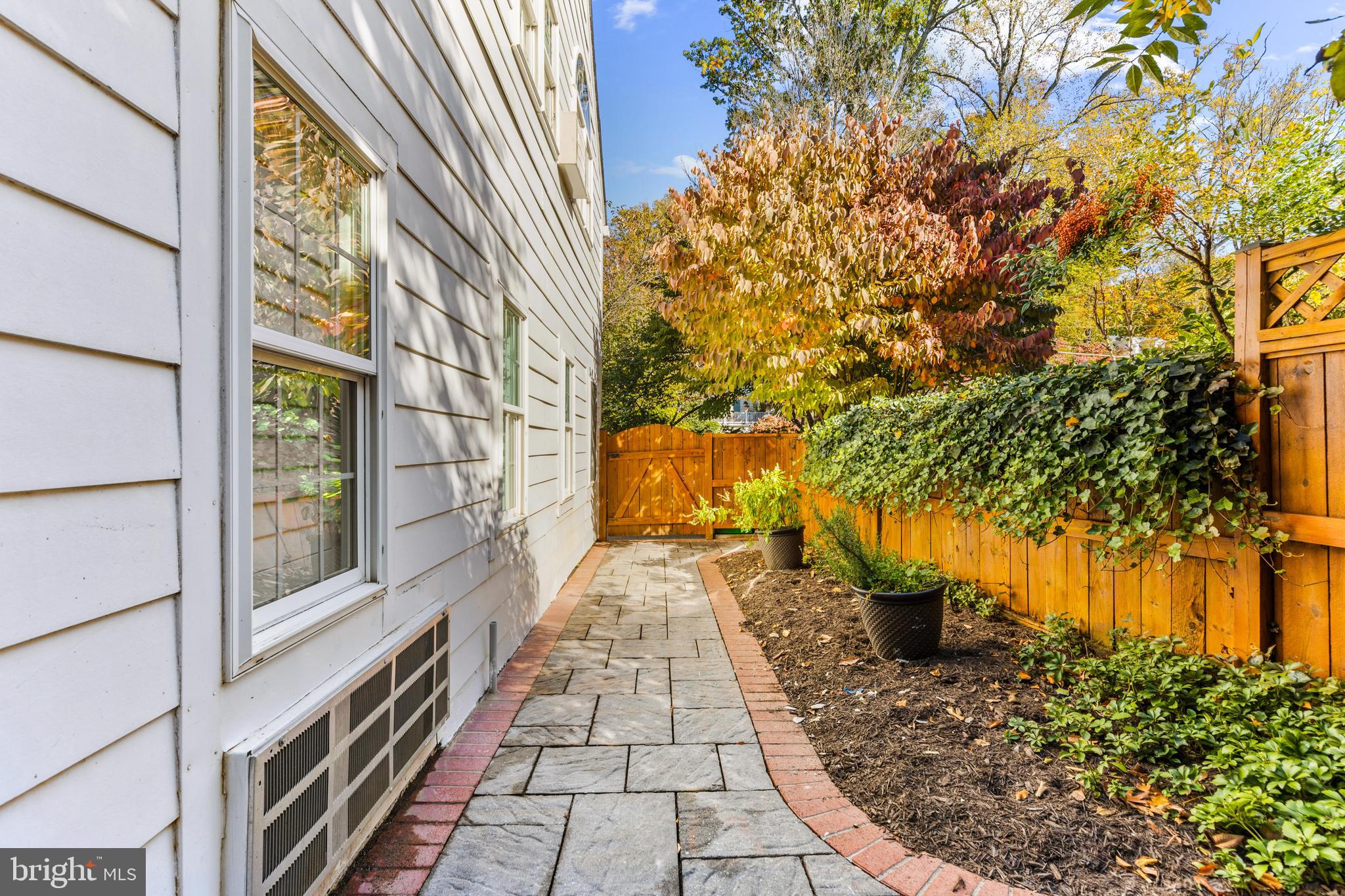 CHEVY CHASE - Residential