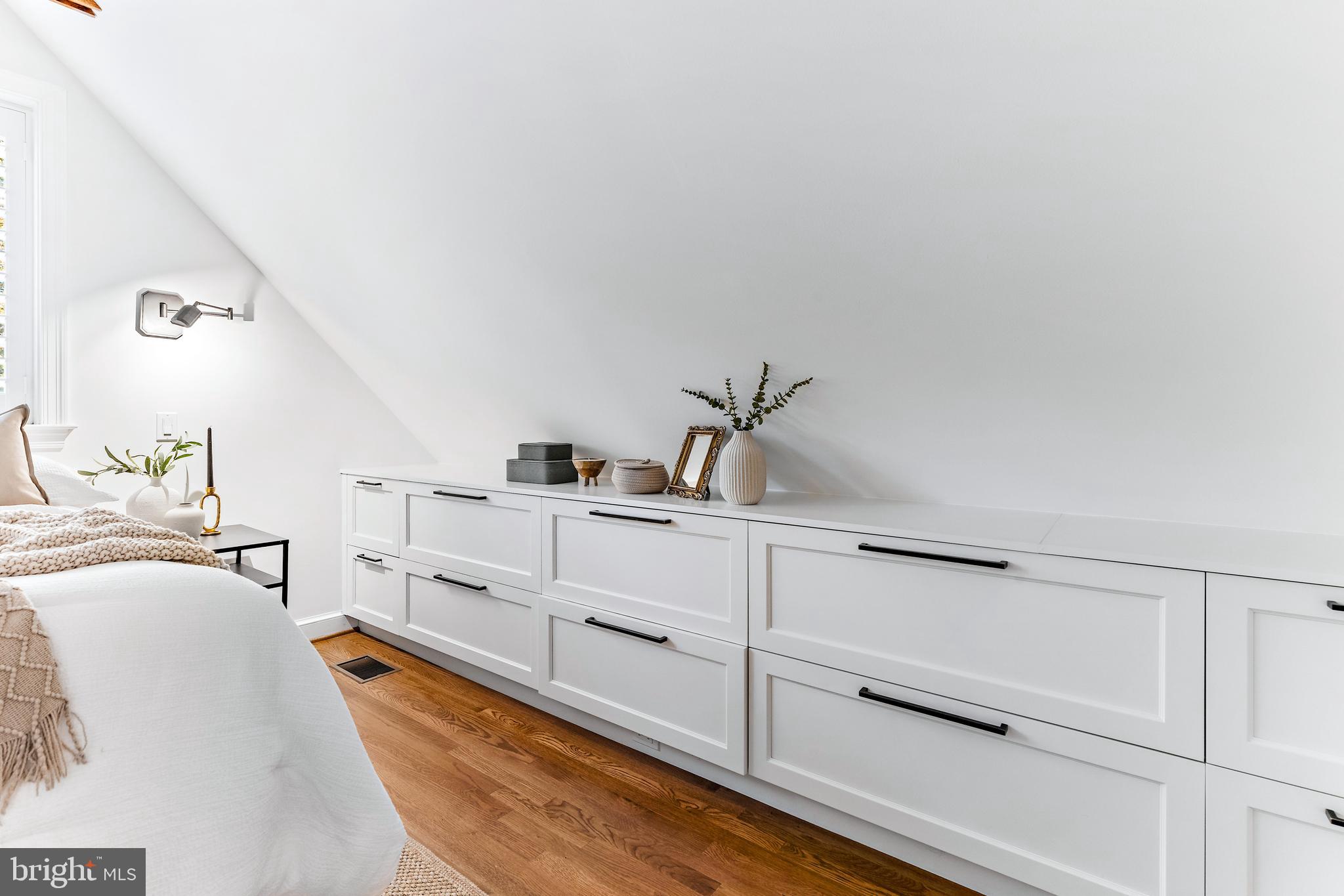 CHEVY CHASE - Residential