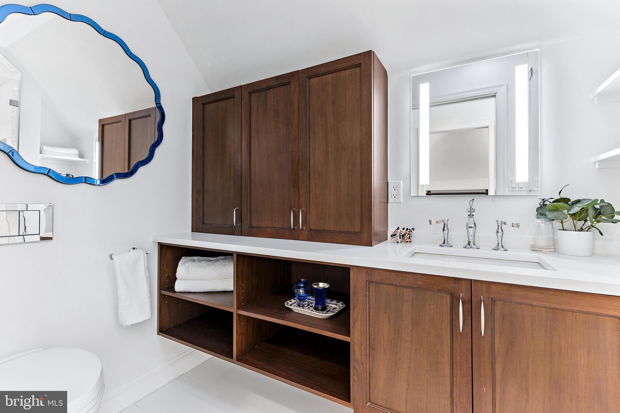 CHEVY CHASE - Residential