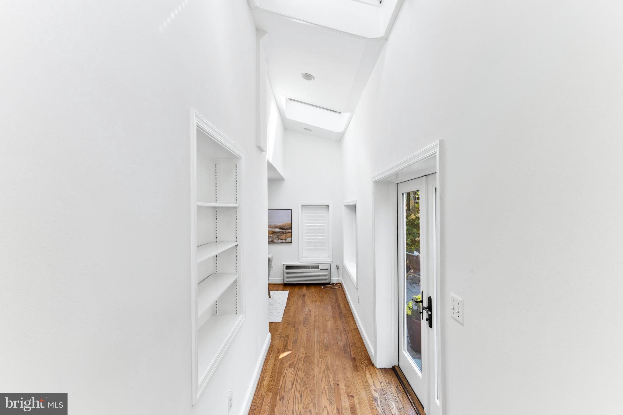 CHEVY CHASE - Residential