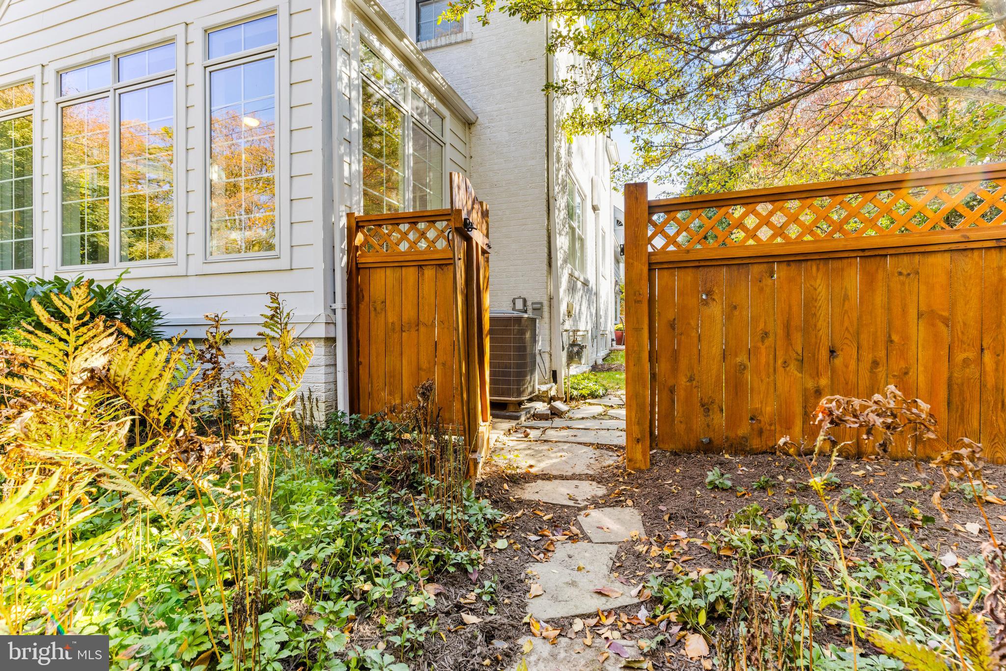 CHEVY CHASE - Residential