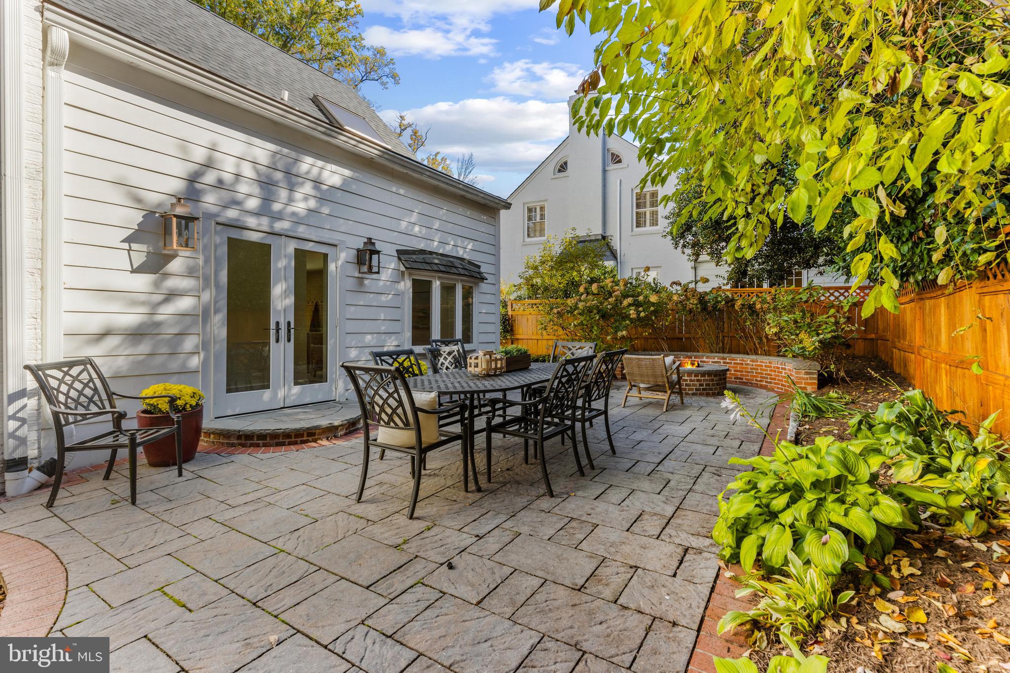 CHEVY CHASE - Residential