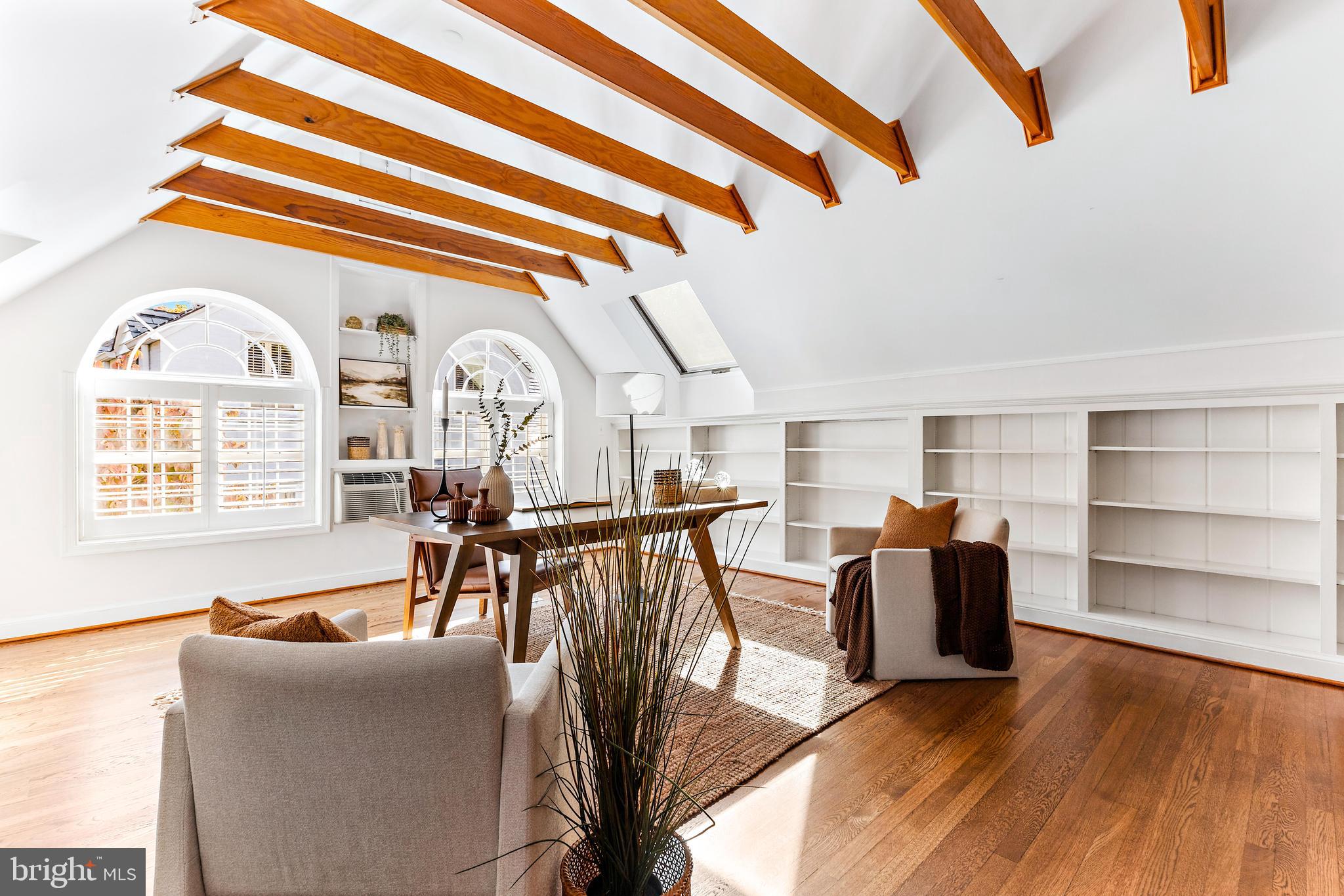 CHEVY CHASE - Residential