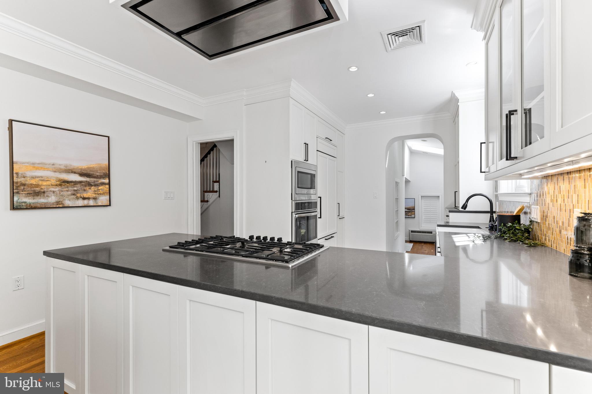 CHEVY CHASE - Residential