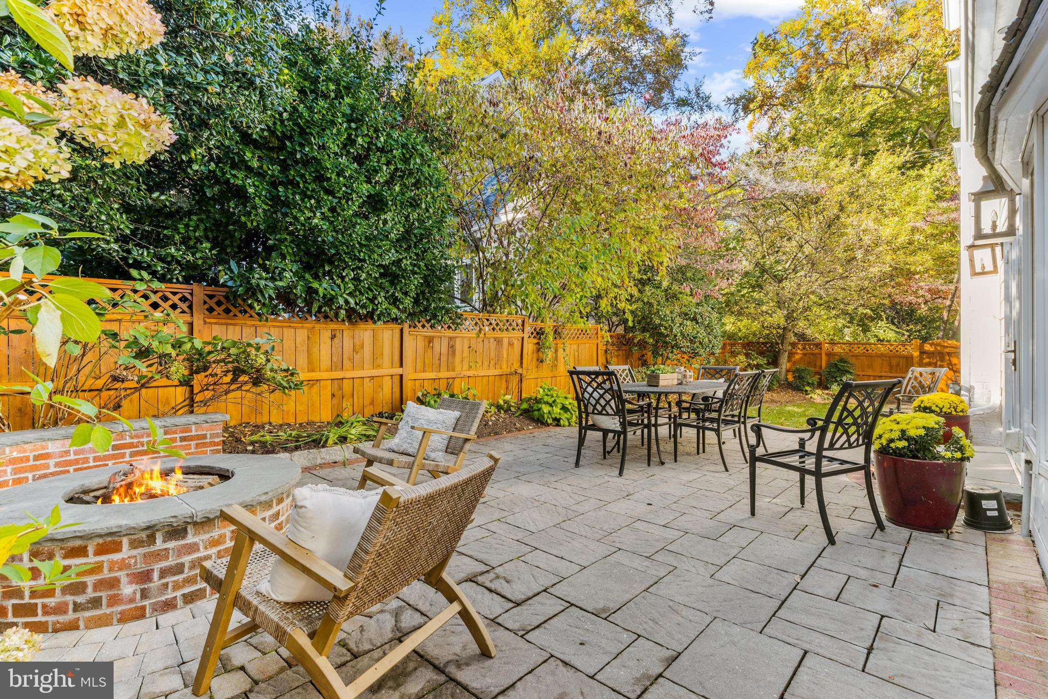 CHEVY CHASE - Residential