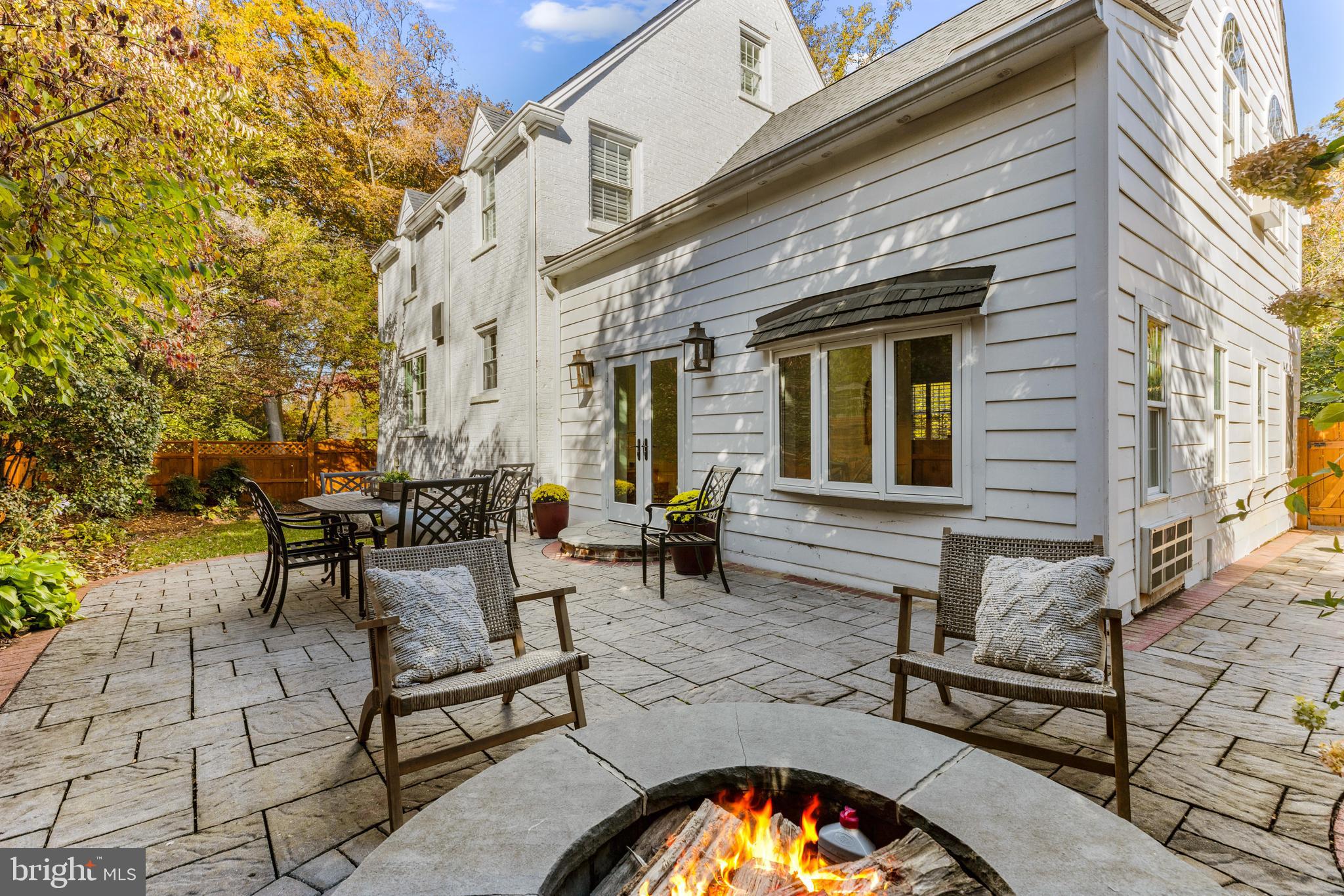 CHEVY CHASE - Residential