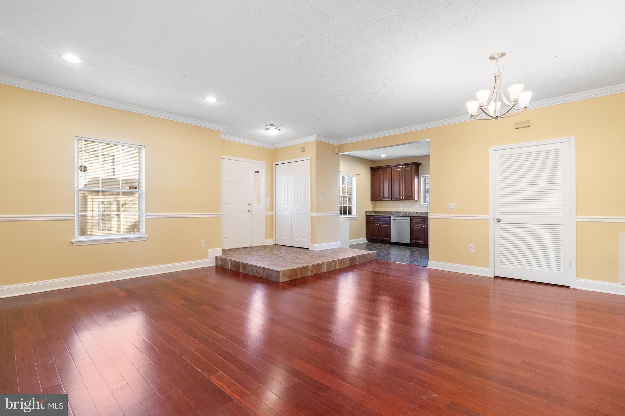 HILL OAKS - Residential