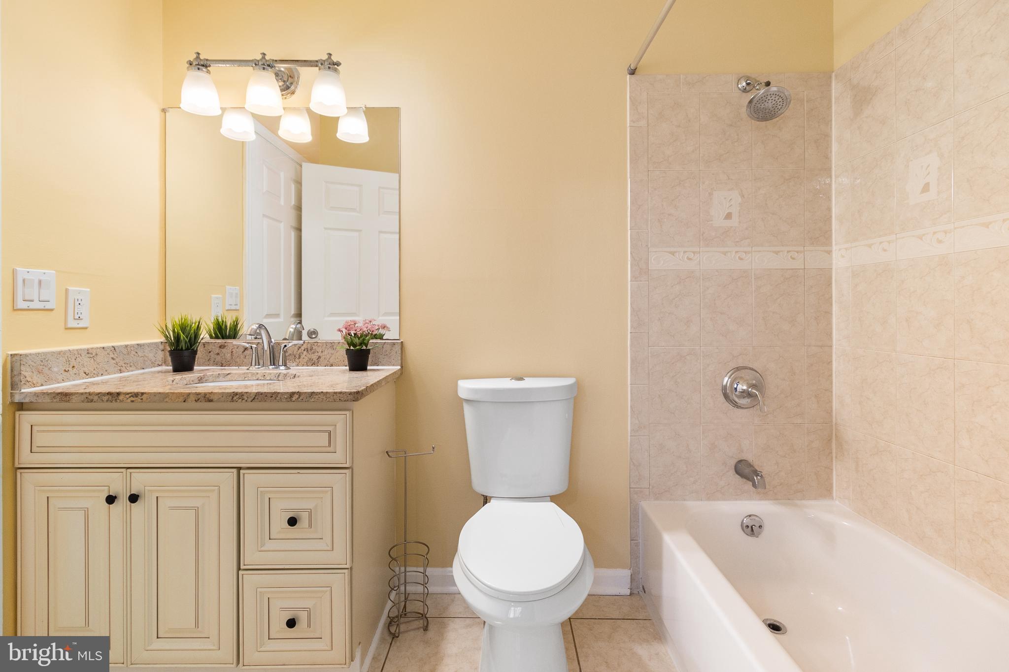 HILL OAKS - Residential