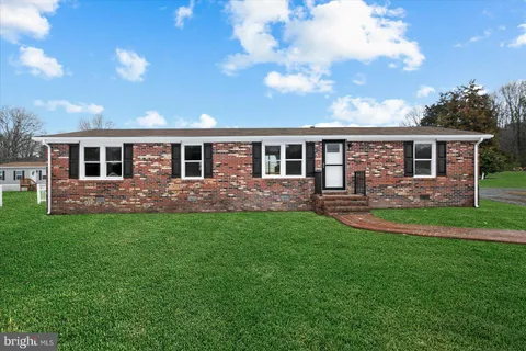 238 Lampkintown Rd, Burgess, VA MLS: VANV2001422
