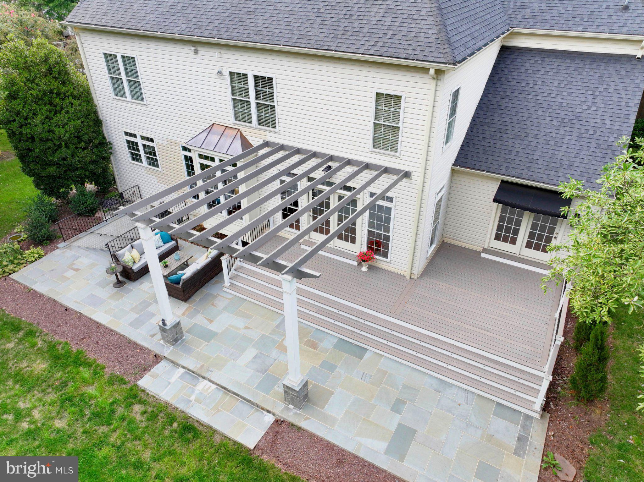 47292 MIDDLE BLUFF PLACE