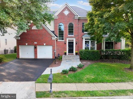 47292 MIDDLE BLUFF PL, STERLING, VA 20165 - Image 062e73af2e0dcdbd79ea34c10d77b23e/2568413428