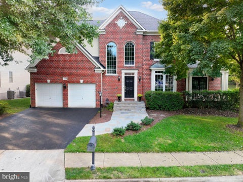 Homes For Sale - 47292 Middle Bluff Place<br/> STERLING, VA 20165
