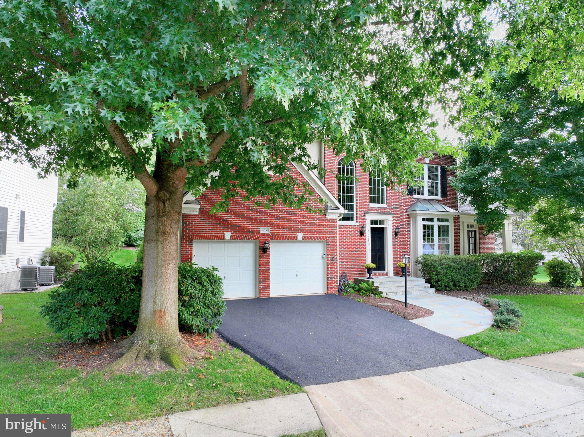 47292 MIDDLE BLUFF PLACE