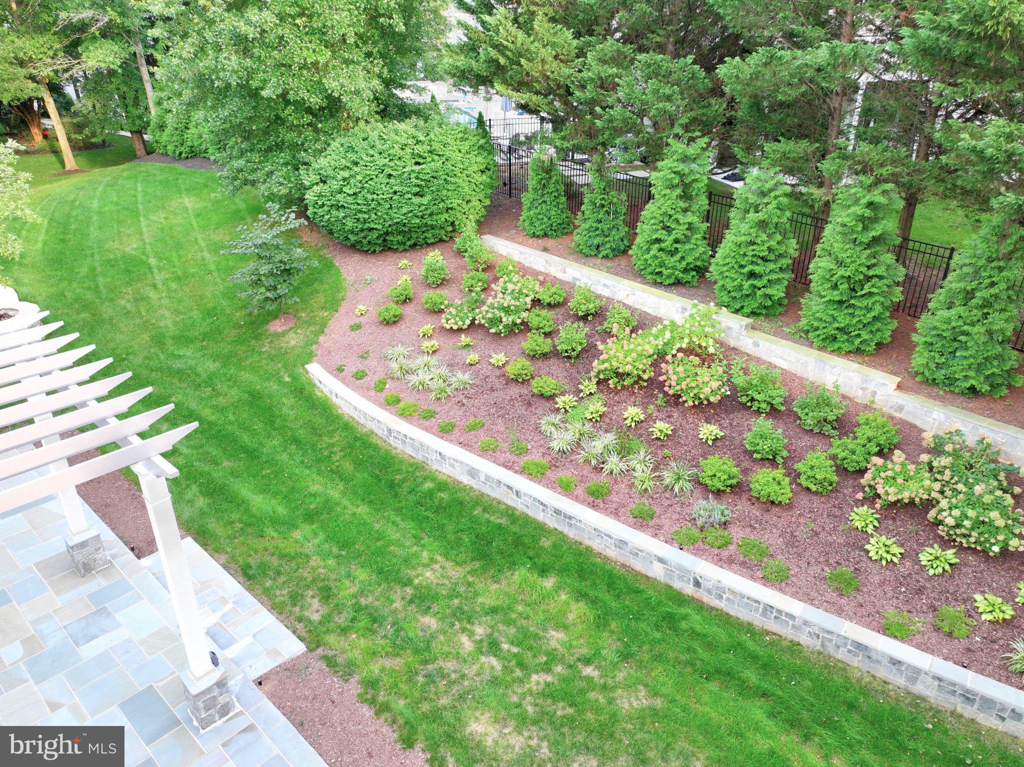 47292 MIDDLE BLUFF PLACE