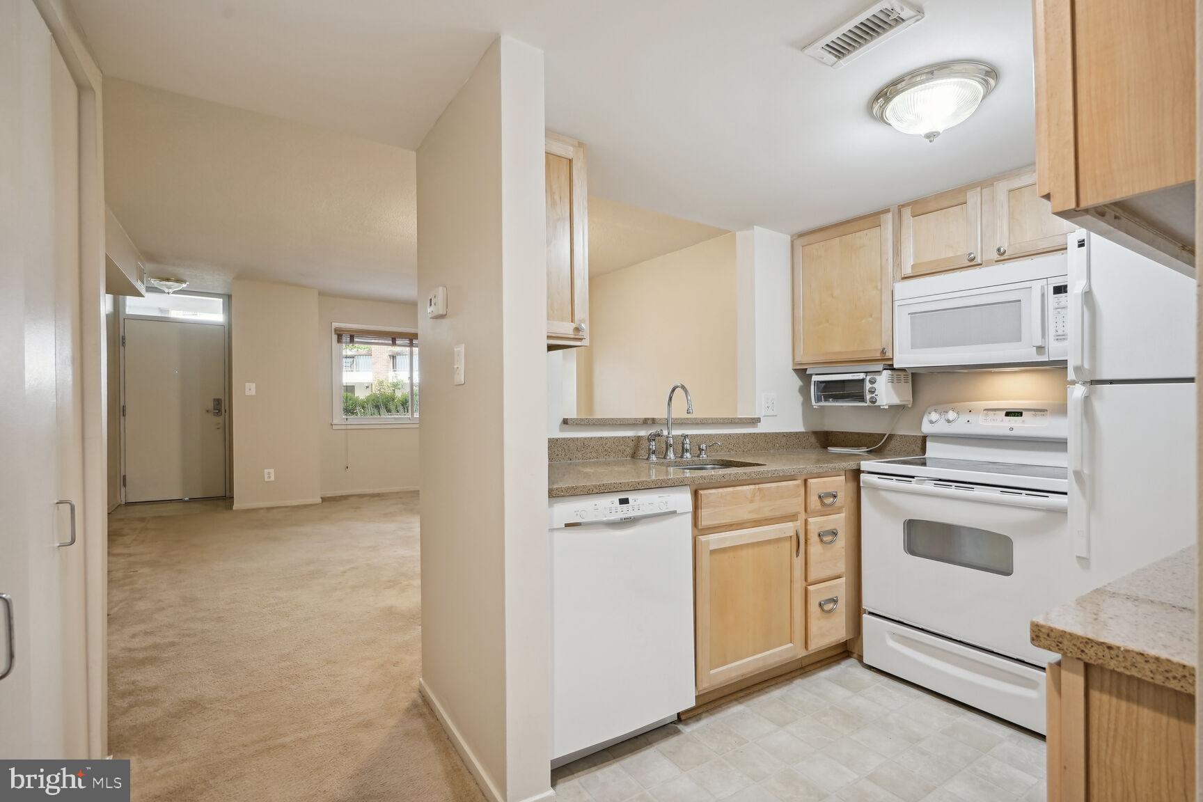 THOREAU PLACE CONDOS - Residential