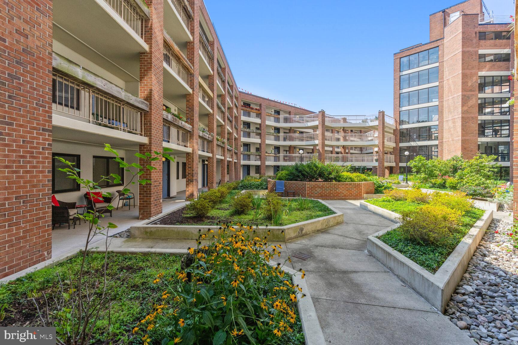 THOREAU PLACE CONDOS - Residential