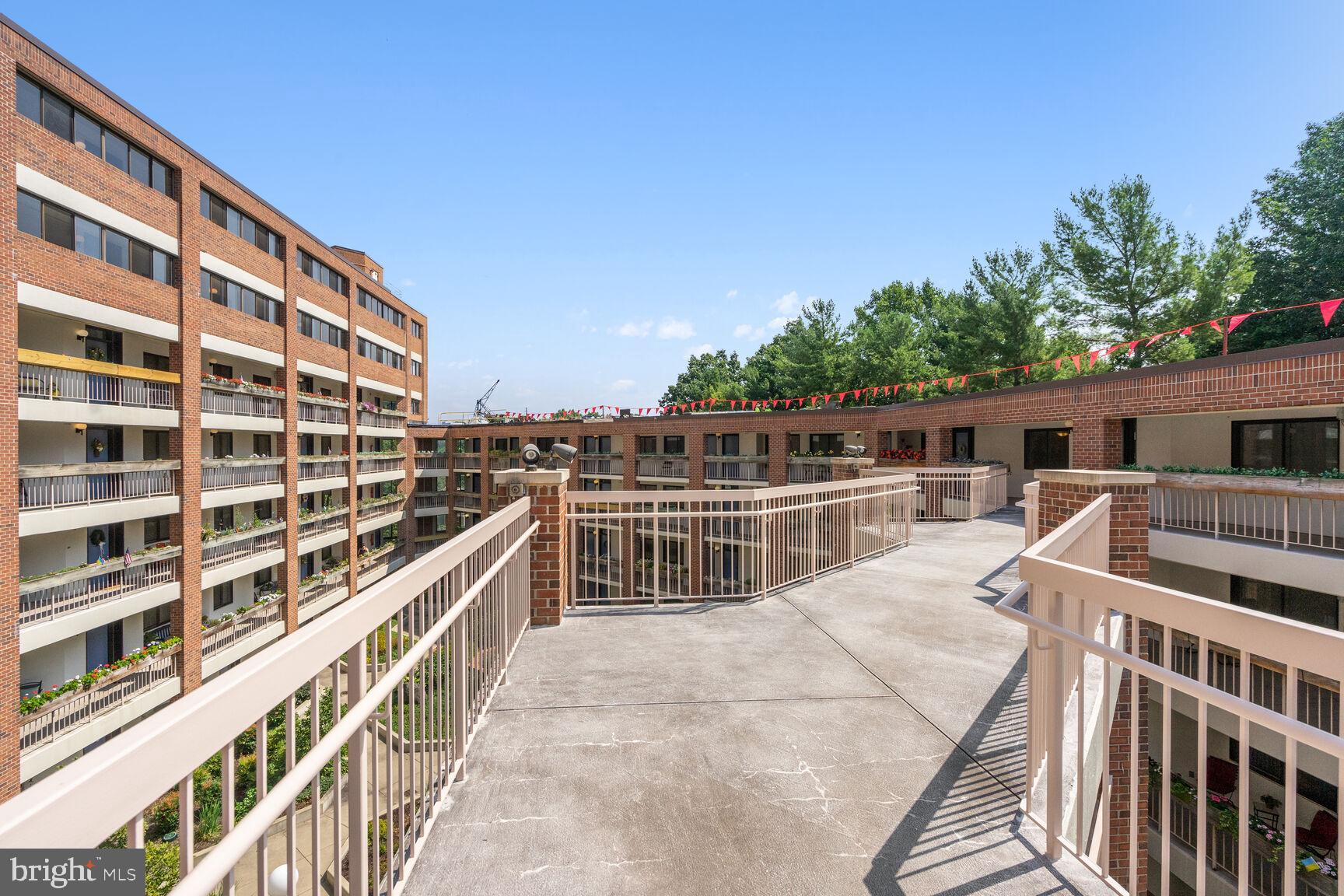 THOREAU PLACE CONDOS - Residential