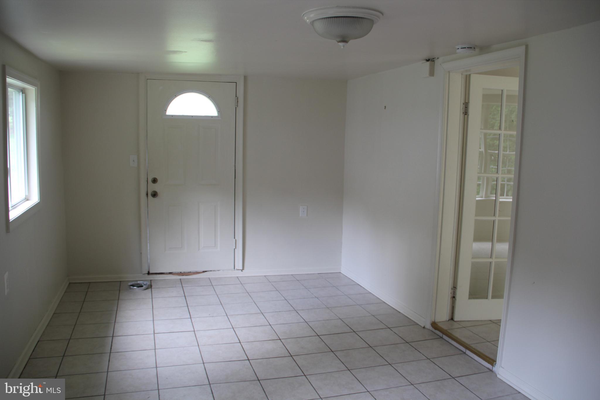 ABERDEEN HILLS - Residential Lease