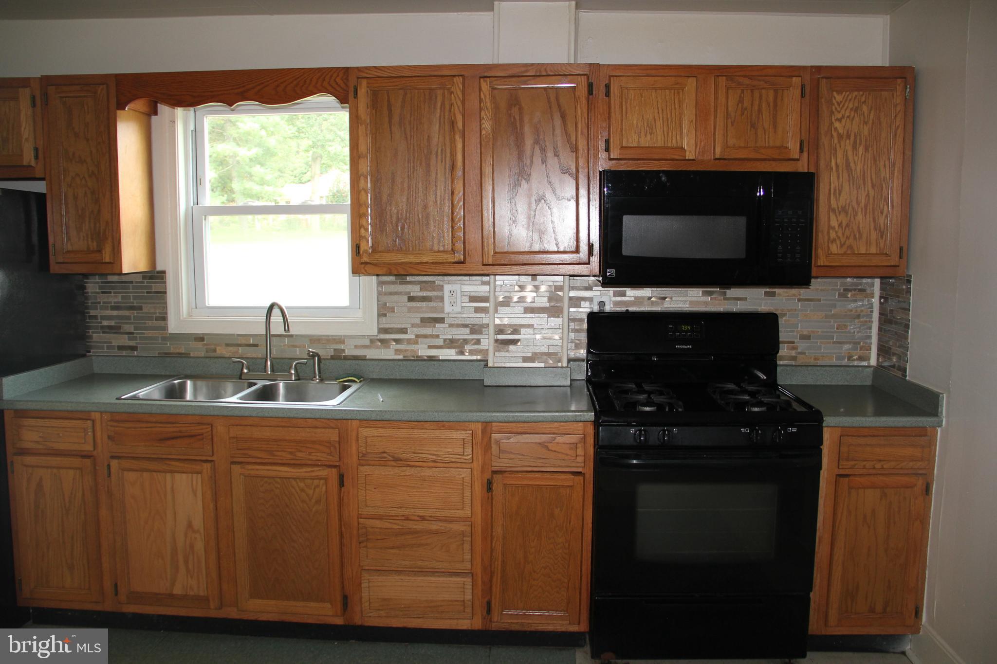 ABERDEEN HILLS - Residential Lease