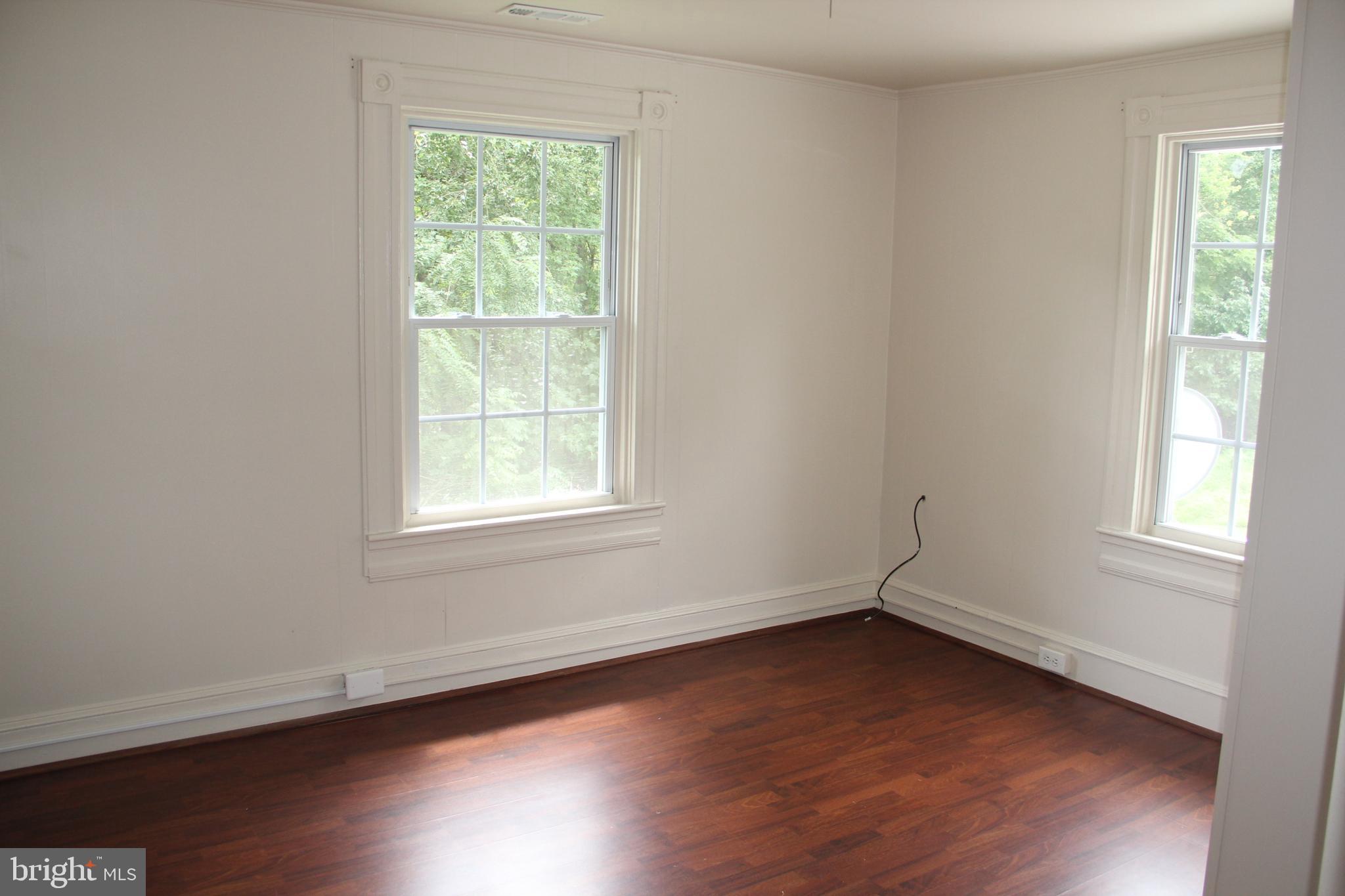 ABERDEEN HILLS - Residential Lease