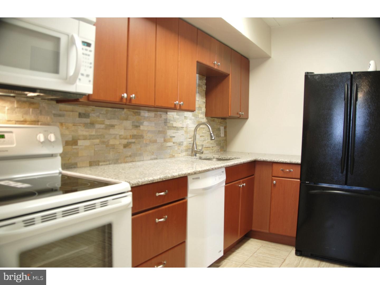 MEADOWBROOK - Residential