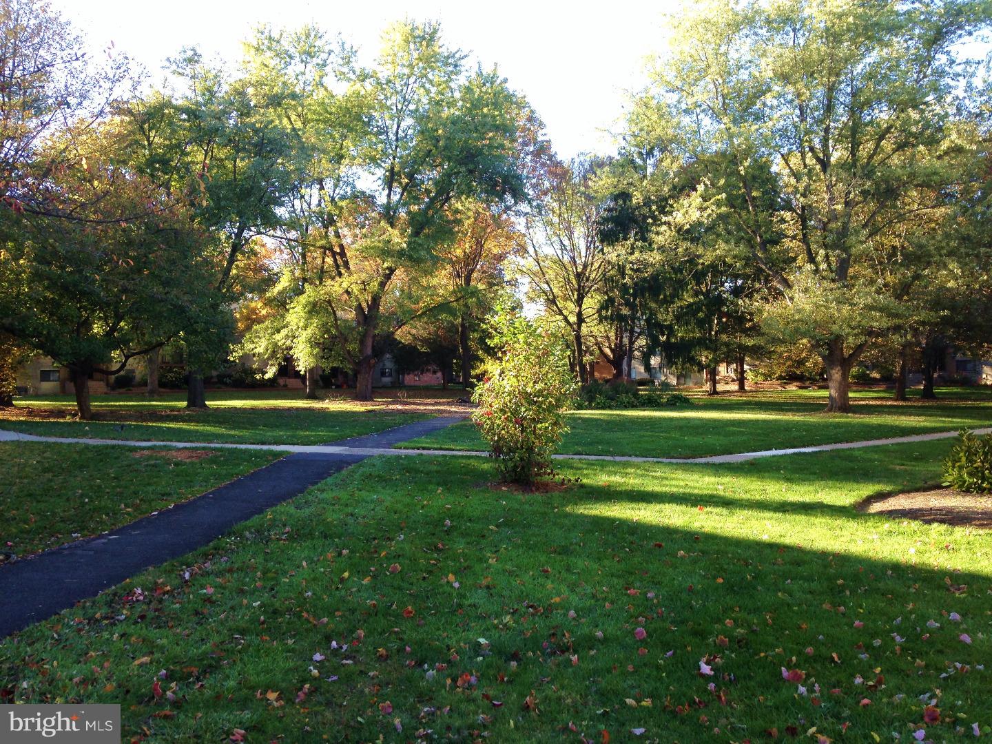 MEADOWBROOK - Residential